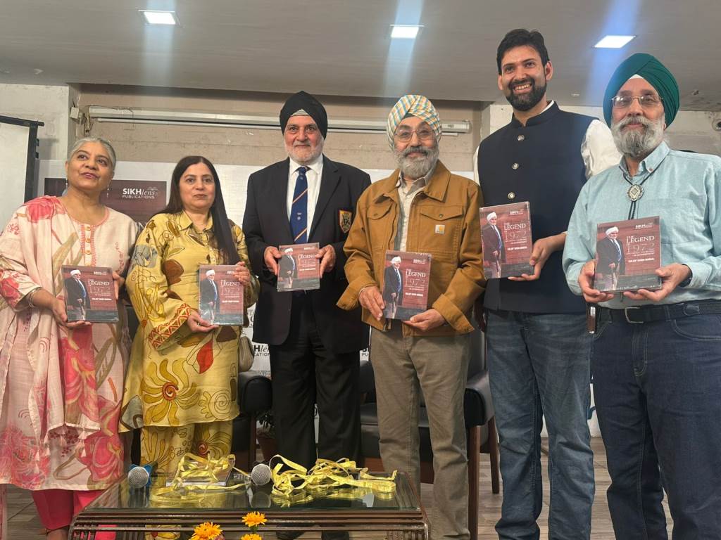 ओलंपियन कुलदीप सिंह भोगलदीपी सिखलेंससिख आर्ट्स एंड फिल्म फेस्टिवल 2026 में अपनी आत्मकथा लॉन्च करने पहुंचे चंडीगढ़